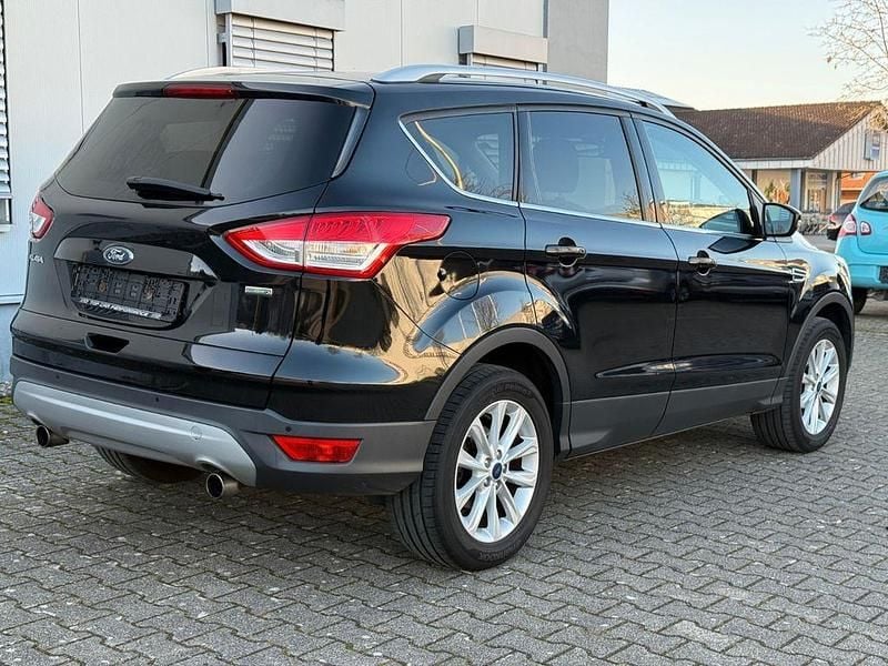 Gebraucht Ford Kuga Titanium 150 PS (110 kW) 2015 Schwarz SUV