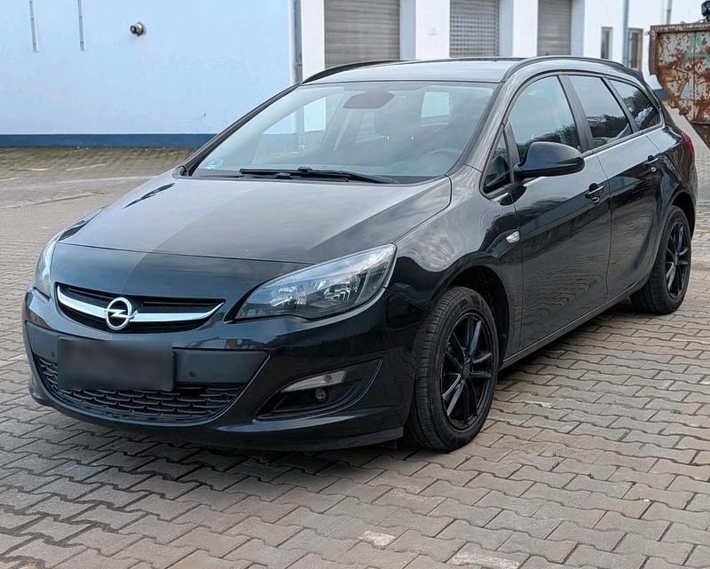 Gebraucht Opel Astra 136 PS (100 kW) 2015 Kombi