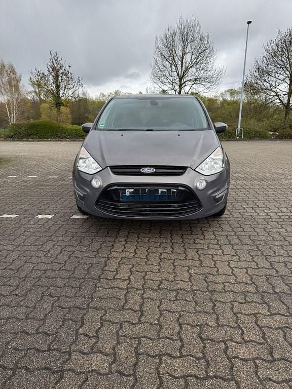 Gebraucht Ford S-MAX Trend 140 PS (102 kW) 2014 Violet Van / Kleinbus