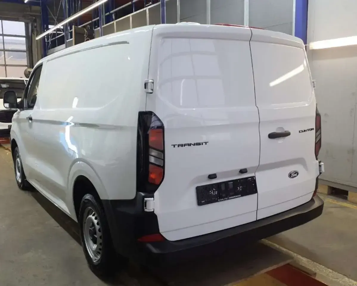 Occasion Ford Transit Custom 110 ch (80 kW) 2024 Blanc Van