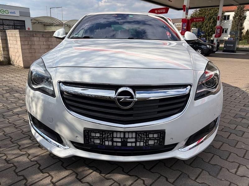 Gebraucht Opel Insignia Innovation 250 PS (183 kW) 2014 Weiß Limousine