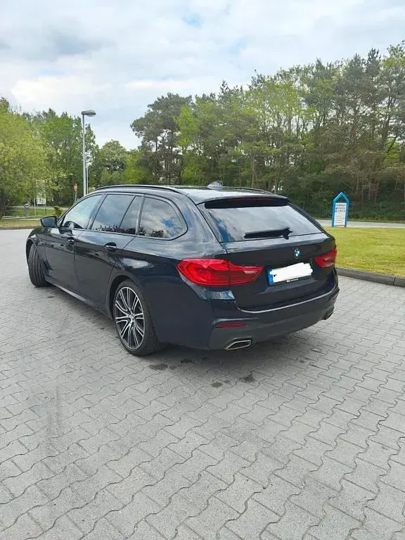 Gebraucht BMW 540 Performance 320 PS (235 kW) 2019 Schwarz Kombi