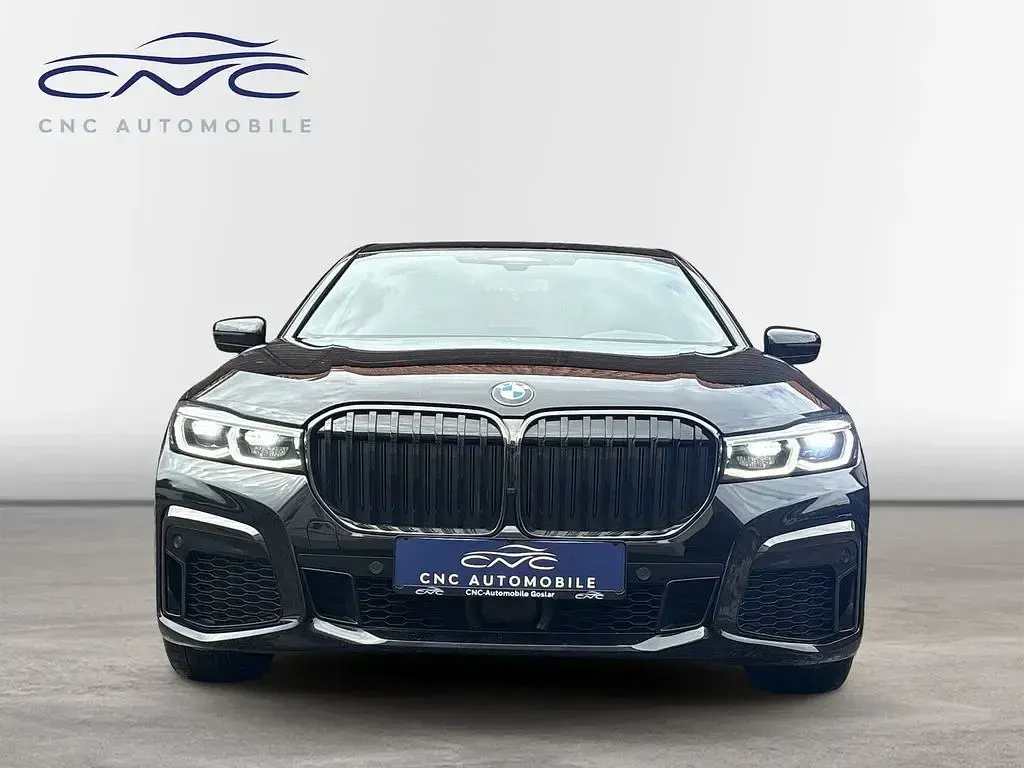Gebraucht BMW 730 Shadowline 265 PS (194 kW) 2022 Schwarz Limousine