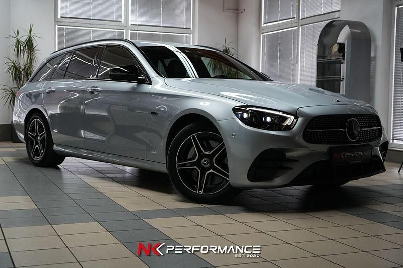 Gebraucht Mercedes E300 AMG 306 PS (225 kW) 2020 Silber Limousine