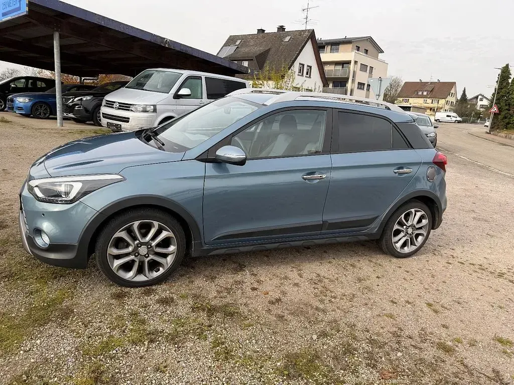 Gebraucht Hyundai i20 Active 120 PS (88 kW) 2017 Blau Limousine