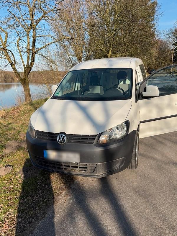 Weiß Gebraucht 2011 VW Caddy Maxi Life Van / Kleinbus | 9.800 € - Bild 1/4