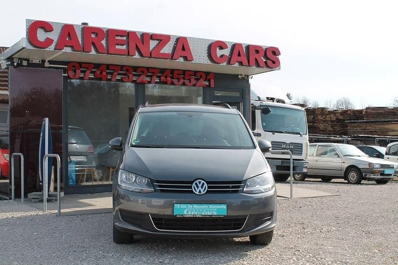Gebraucht VW Sharan Comfortline 150 PS (110 kW) 2017 Grau Van / Kleinbus