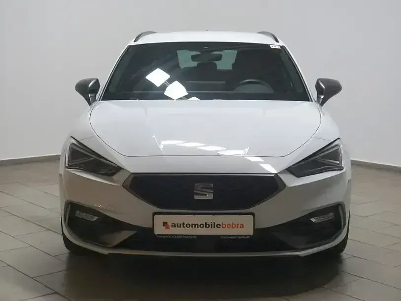 Używany Seat Leon FR 150 KM (110 kW) 2025 Biały Kombi