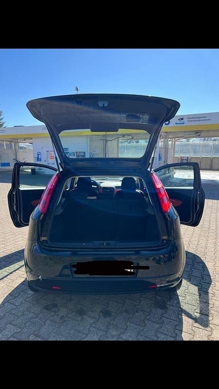 Gebraucht Fiat Grande Punto 78 PS (57 kW) 2006 Schwarz Kleinwagen