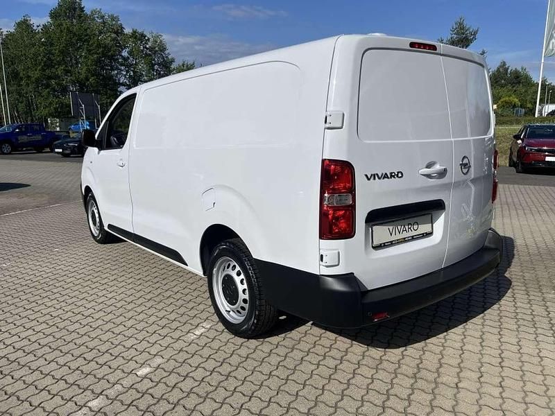 Gebraucht Opel Vivaro 144 PS (105 kW) 2024 Kaolin weiß Van / Kleinbus
