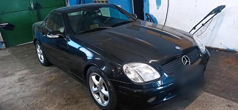 Gebraucht Mercedes SLK320 224 PS (164 kW) 2001 Schwarz Cabrio
