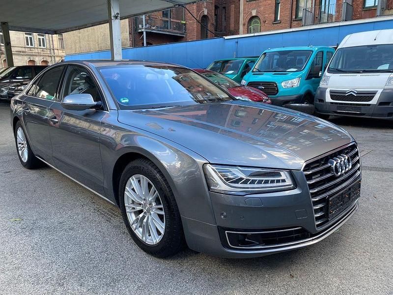 Grau Gebraucht 2017 Audi A8 Sport Limousine | 27.990 € (Superpreis) - Bild 1/4