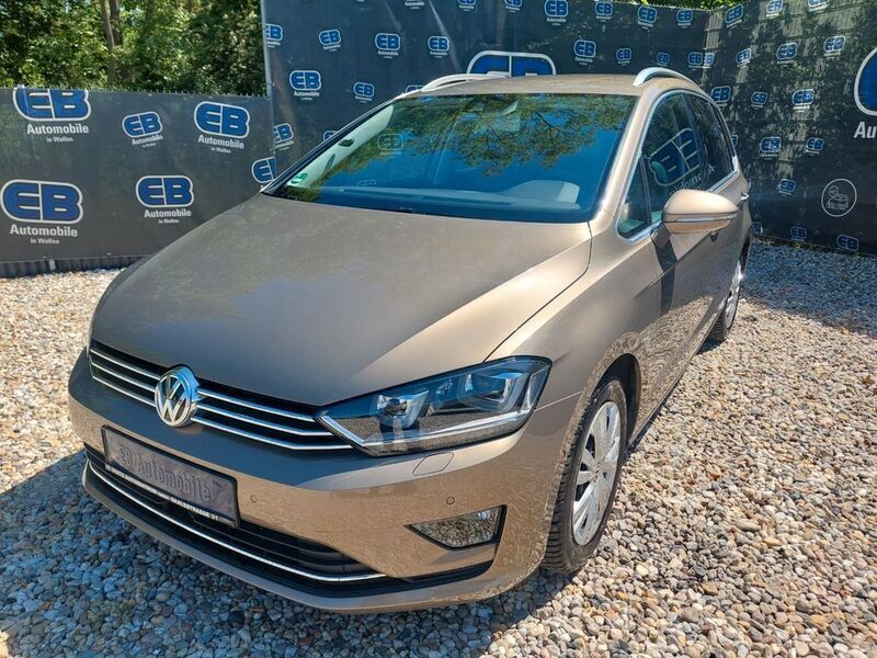 Gold Gebraucht 2015 VW Golf Sportsvan Van / Kleinbus | 13.333 € (Fairer Preis) - Bild 1/4