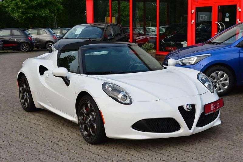 Gebraucht Alfa Romeo 4C Spider 239 PS (175 kW) 2019 Weiß Cabrio