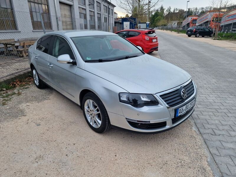 Silber Gebraucht 2007 VW Passat Comfortline Limousine | 5.700 € (Etwas zu teuer) - Bild 1/4