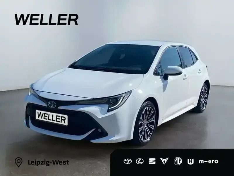 Gebraucht Toyota Corolla Team 122 PS (89 kW) 2022 Weiss Limousine