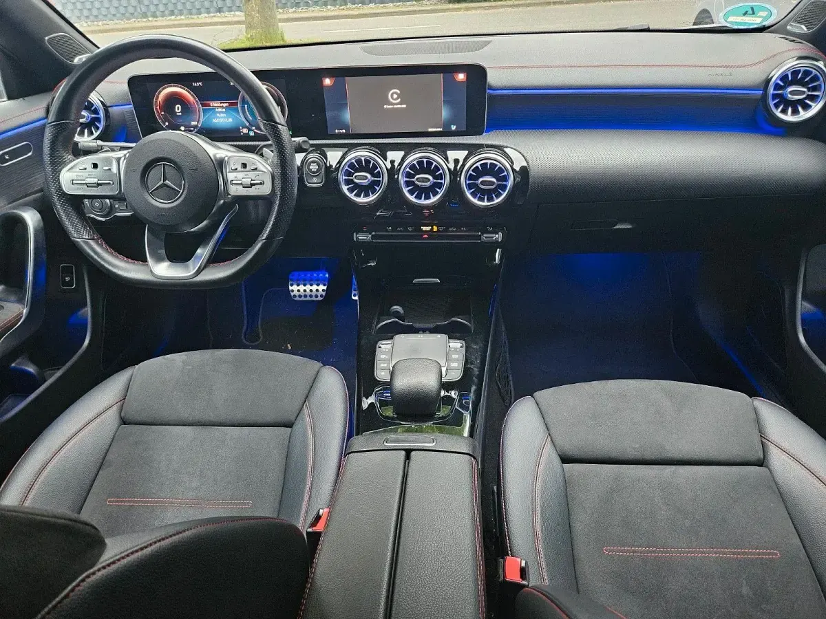 Gebraucht Mercedes CLA200 Shooting Brake AMG 150 PS (110 kW) 2021 Grau Kombi