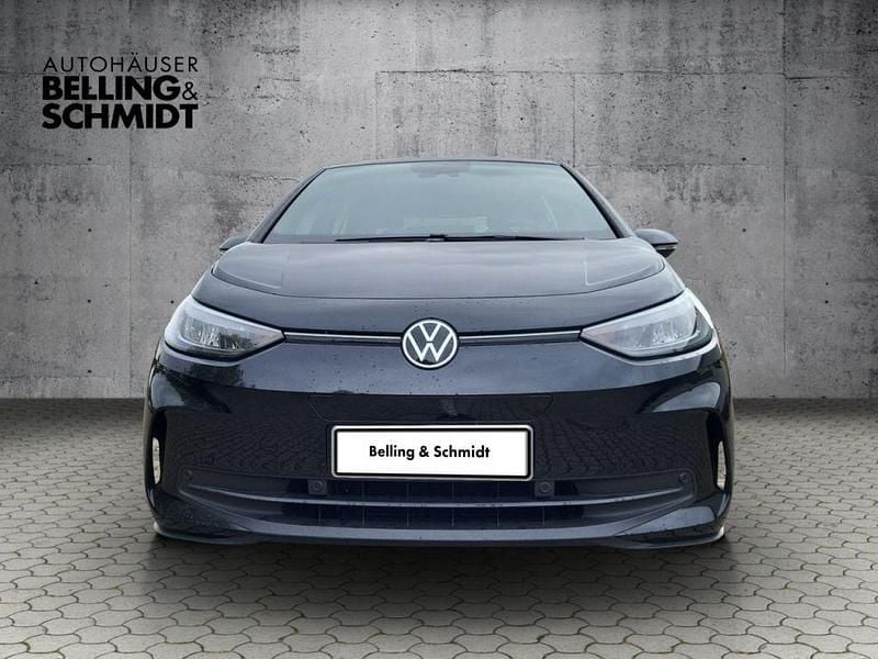 Gebraucht VW ID.3 Pro 150 kW (204 PS) 2024 Grenadillschwarz (metallic) Kleinwagen