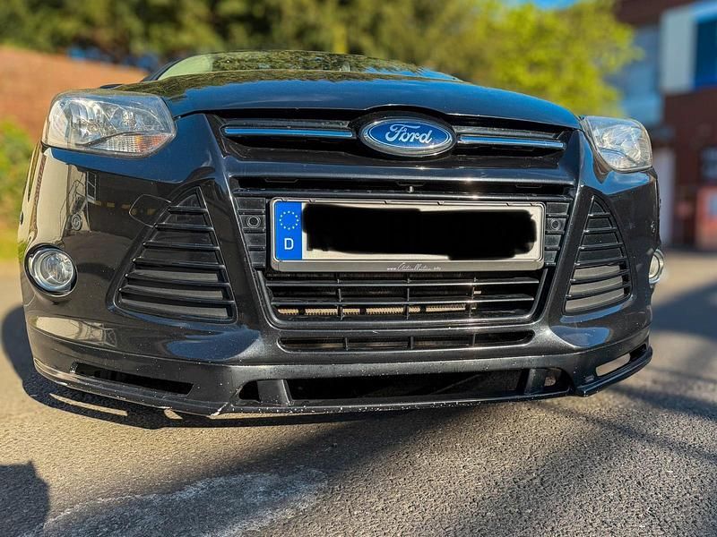 Gebraucht Ford Focus 182 PS (133 kW) 2014 Schwarz Kombi