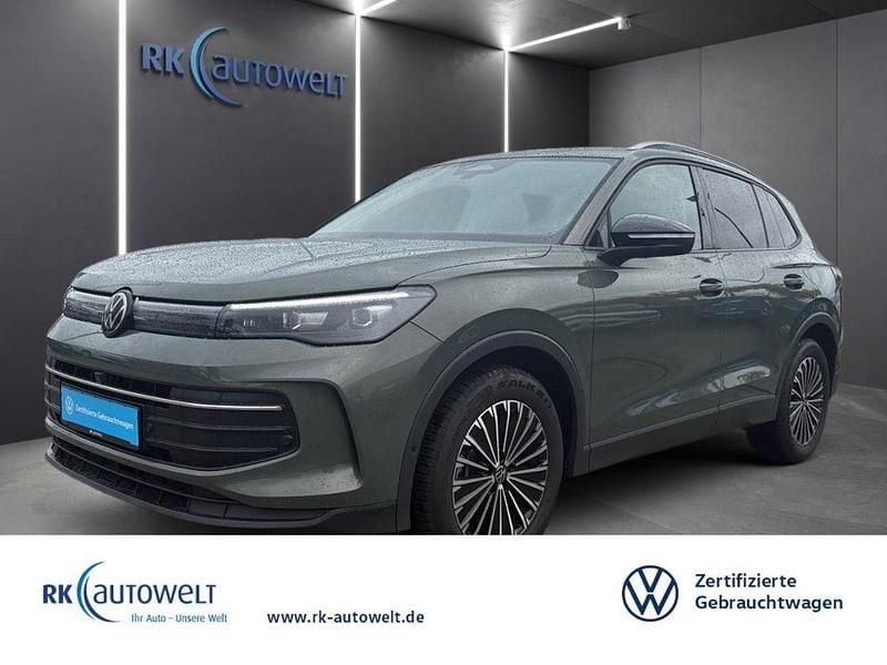 Gruen Gebraucht 2025 VW Tiguan Goal SUV | 39.990 € (Superpreis) - Bild 1/3