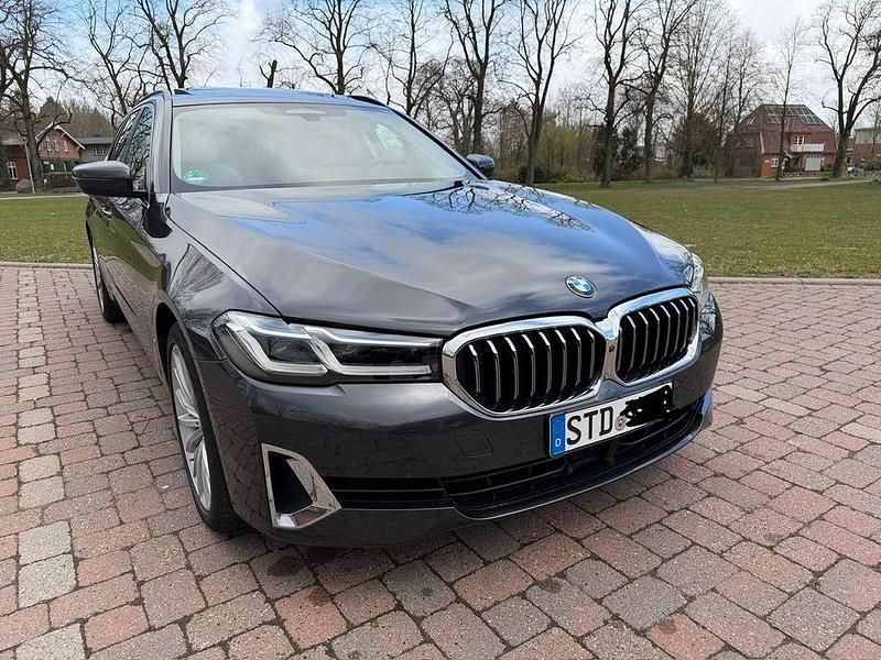 Gebraucht BMW 540 Performance 340 PS (250 kW) 2021 Grau Limousine