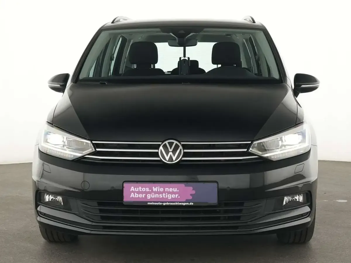 Gebraucht VW Touran Comfortline 122 PS (89 kW) 2022 Deep black Van / Kleinbus