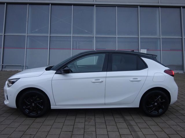 Weiß Gebraucht 2020 Opel Corsa GS Line Limousine | 14.590 € (Etwas zu teuer) - Bild 1/4