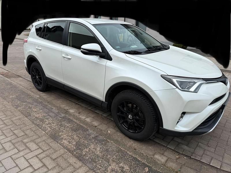 Gebraucht Toyota RAV4 142 PS (104 kW) 2016 Weiß SUV