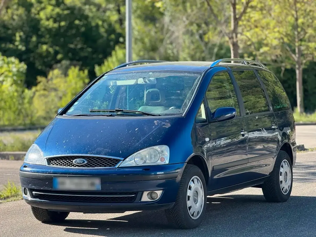 Second-hand Ford Galaxy 116 CP (85 kW) 2004 Albastru Monovolum