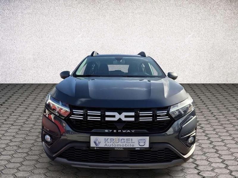 Gebraucht Dacia Sandero Expression 91 PS (66 kW) 2023 Kometengrau metallic Kleinwagen