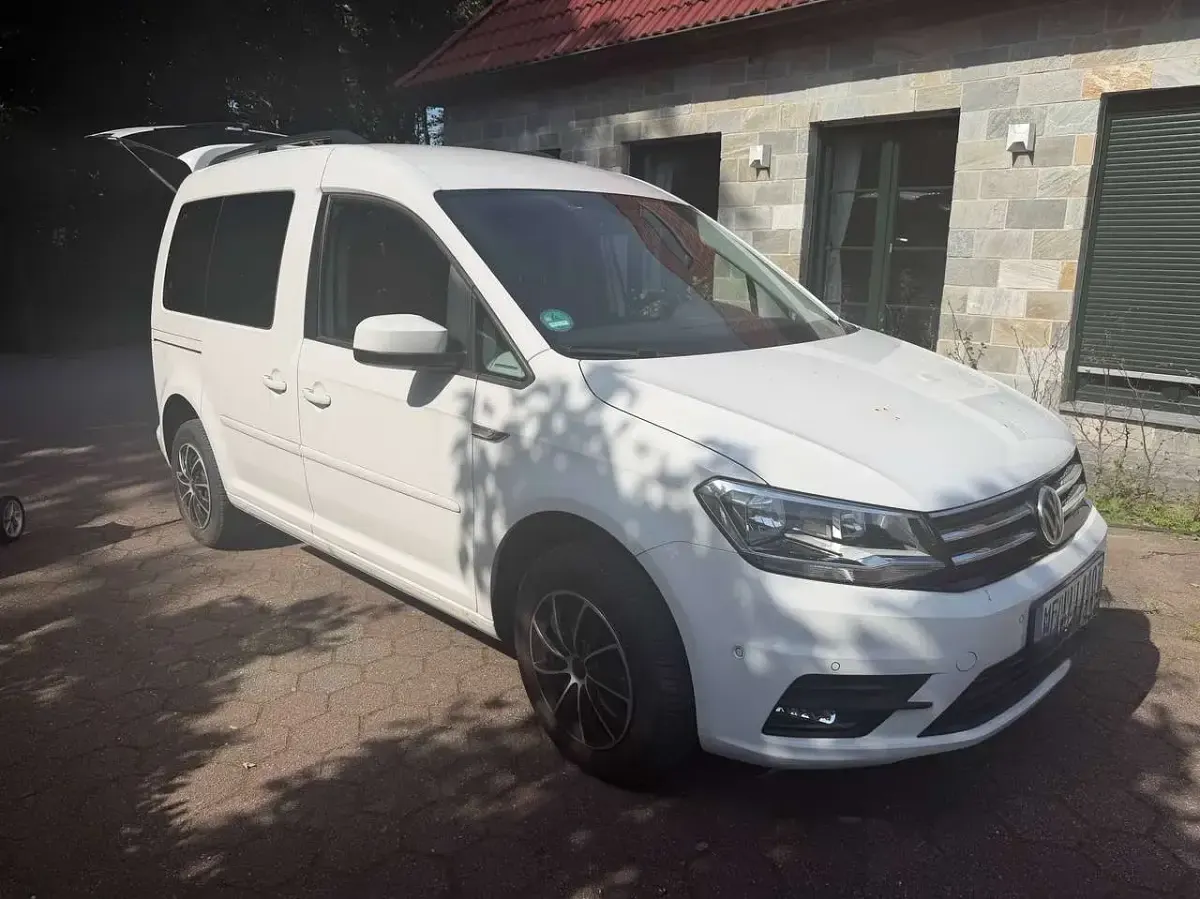 Gebraucht VW Caddy Comfortline 110 PS (80 kW) 2017 Weiß Van / Kleinbus