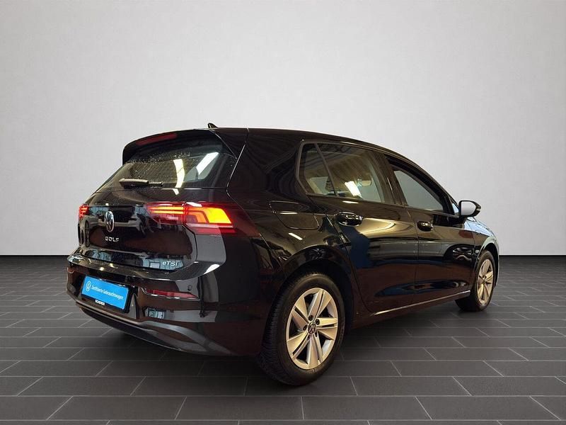 Gebraucht VW Golf VIII S 150 PS (110 kW) 2024 Grenadillschwarz metallic (metallic) Limousine
