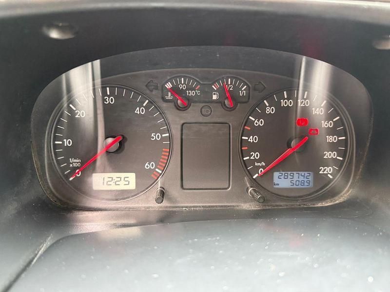 Second-hand VW Transporter 84 CP (61 kW) 2001 Alb Van