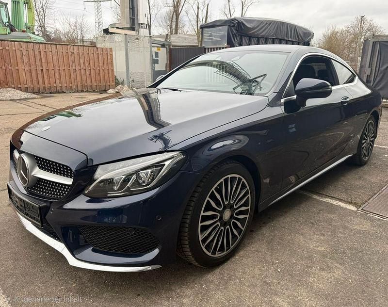 Gebraucht Mercedes C250 AMG line 211 PS (155 kW) 2016 Blau Coupé