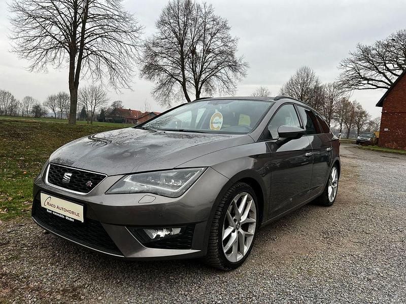 Technic grey Gebraucht 2015 Seat Leon ST FR Kombi | 11.990 € (Fairer Preis) - Bild 1/4
