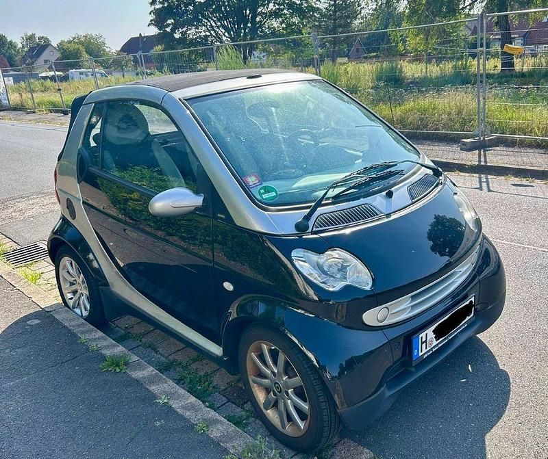Schwarz Gebraucht 2006 Smart ForTwo Cabrio Passion Cabrio | 2.850 € (Fairer Preis) - Bild 1/4