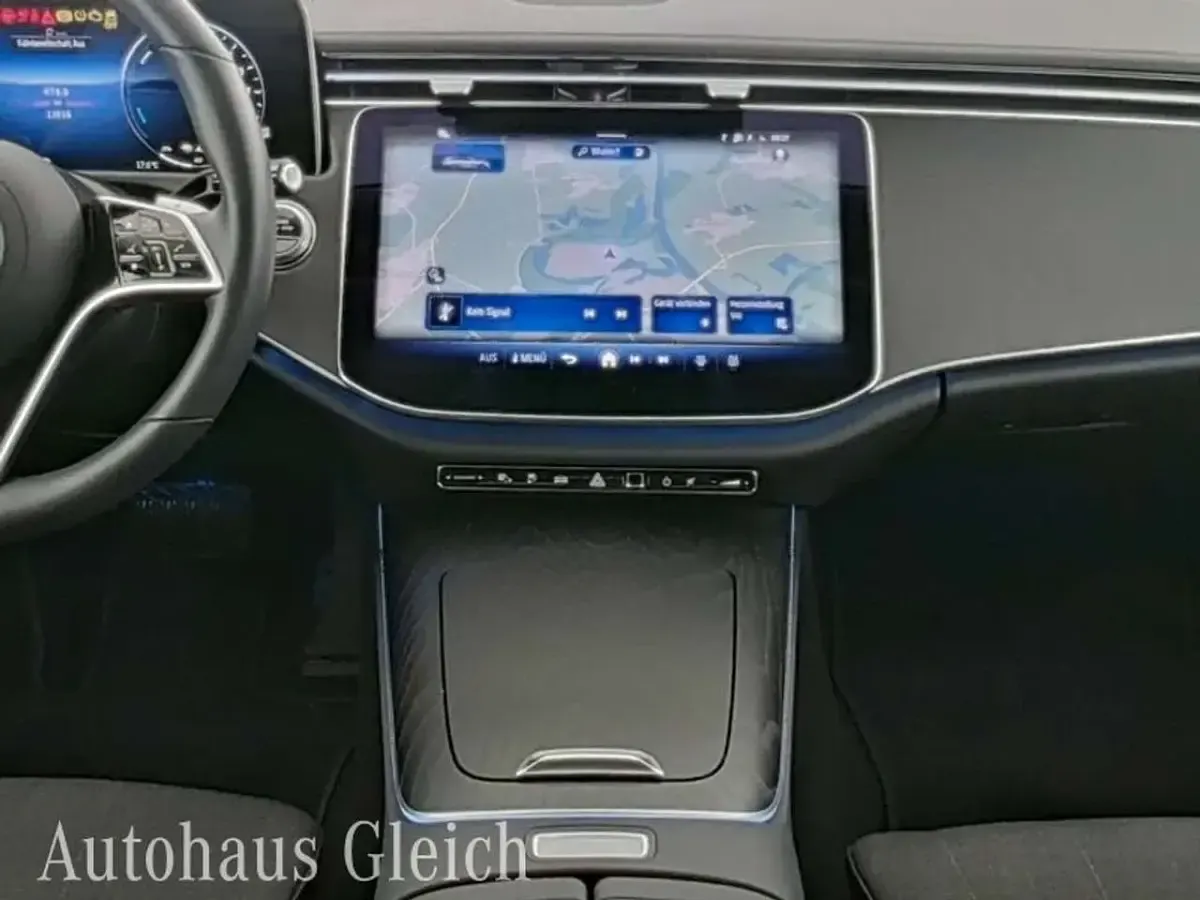 Gebraucht Mercedes E300 Advanced Plus 197 PS (144 kW) 2025 Grafitgrau  lack Kombi