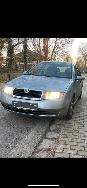 Blau Gebraucht 2003 Skoda Fabia Kleinwagen | 850 € (Guter Preis) - Bild 1/4