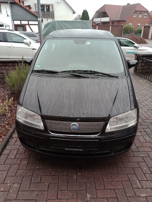 Schwarz Gebraucht 2006 Fiat Idea Van / Kleinbus | 600 € (Superpreis) - Bild 1/3