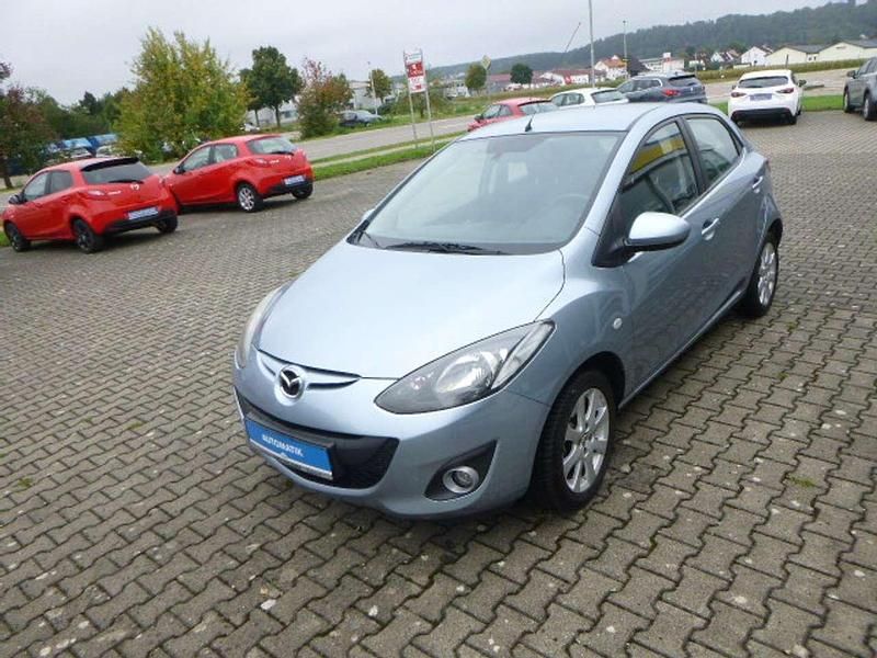Gebraucht Mazda 2 102 PS (75 kW) 2014 Okeanosblau metallic Kleinwagen