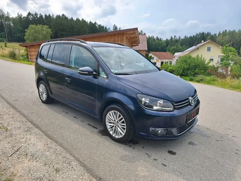Gebraucht VW Touran Comfortline 105 PS (77 kW) 2011 Blau Van / Kleinbus