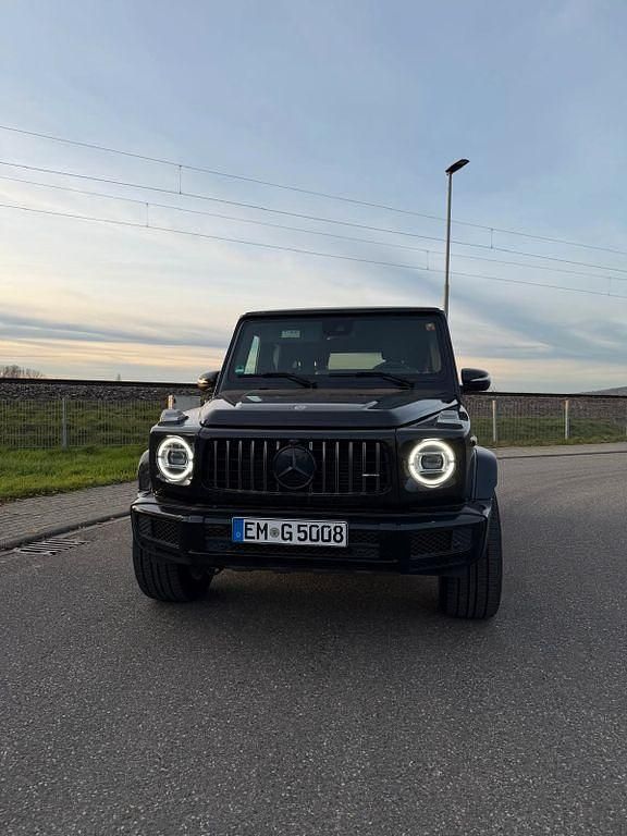 Schwarz Gebraucht 2018 Mercedes G500 SUV | 104.900 € (Teuer) - Bild 1/4
