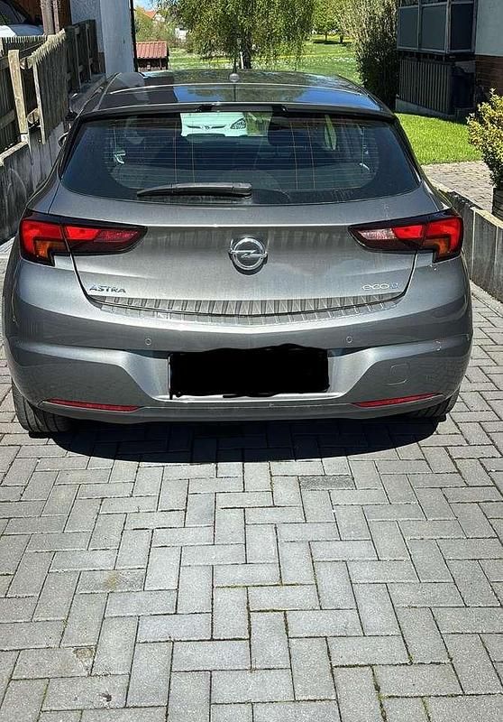 Gebraucht Opel Astra Edition 105 PS (77 kW) 2017 Limousine