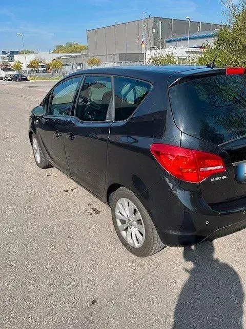 Gebraucht Opel Meriva 140 PS (102 kW) 2013 Schwarz Van / Kleinbus