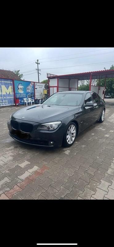 Grau Gebraucht 2010 BMW 730 Limousine | 11.300 € (Superpreis) - Bild 1/4