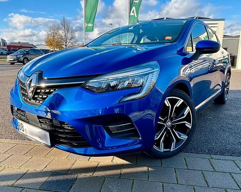 Blau Gebraucht 2022 Renault Clio V Intens Limousine | 18.000 € (Fairer Preis) - Bild 1/4