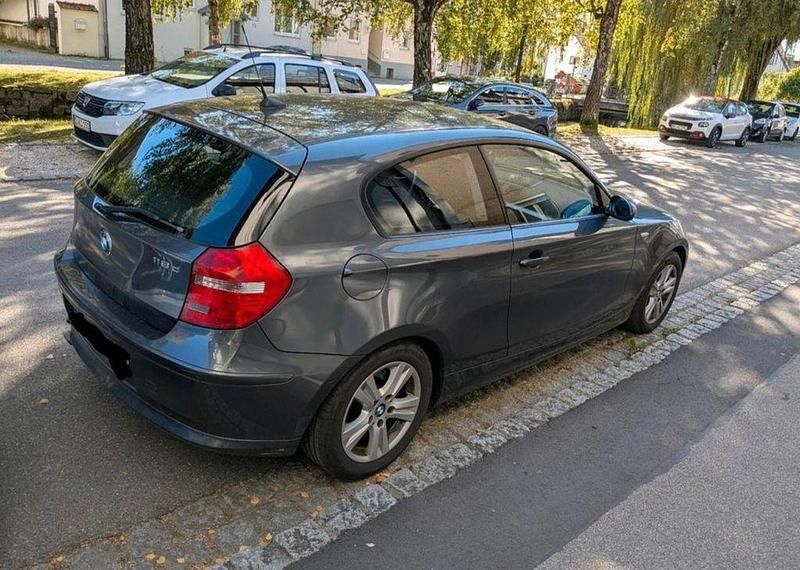 Gebraucht BMW 118 143 PS (105 kW) 2007 Grau Kleinwagen