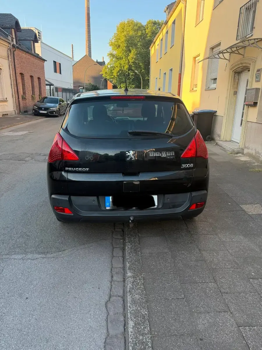 Gebraucht Peugeot 3008 150 PS (110 kW) 2012 Schwarz Kombi
