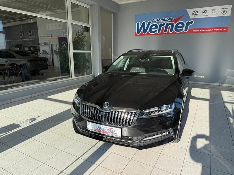 Gebraucht Skoda Superb LAURIN & KLEMENT 200 PS (147 kW) 2023 Schwarz Kombi