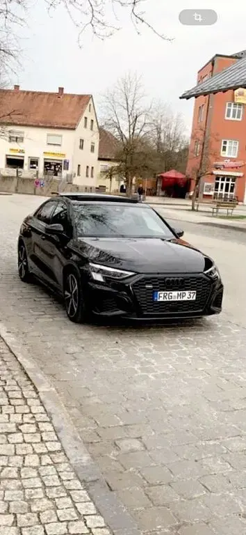 Używany Audi A3 S-Line 200 KM (147 kW) 2021 Czarny Sedan/Limuzyna